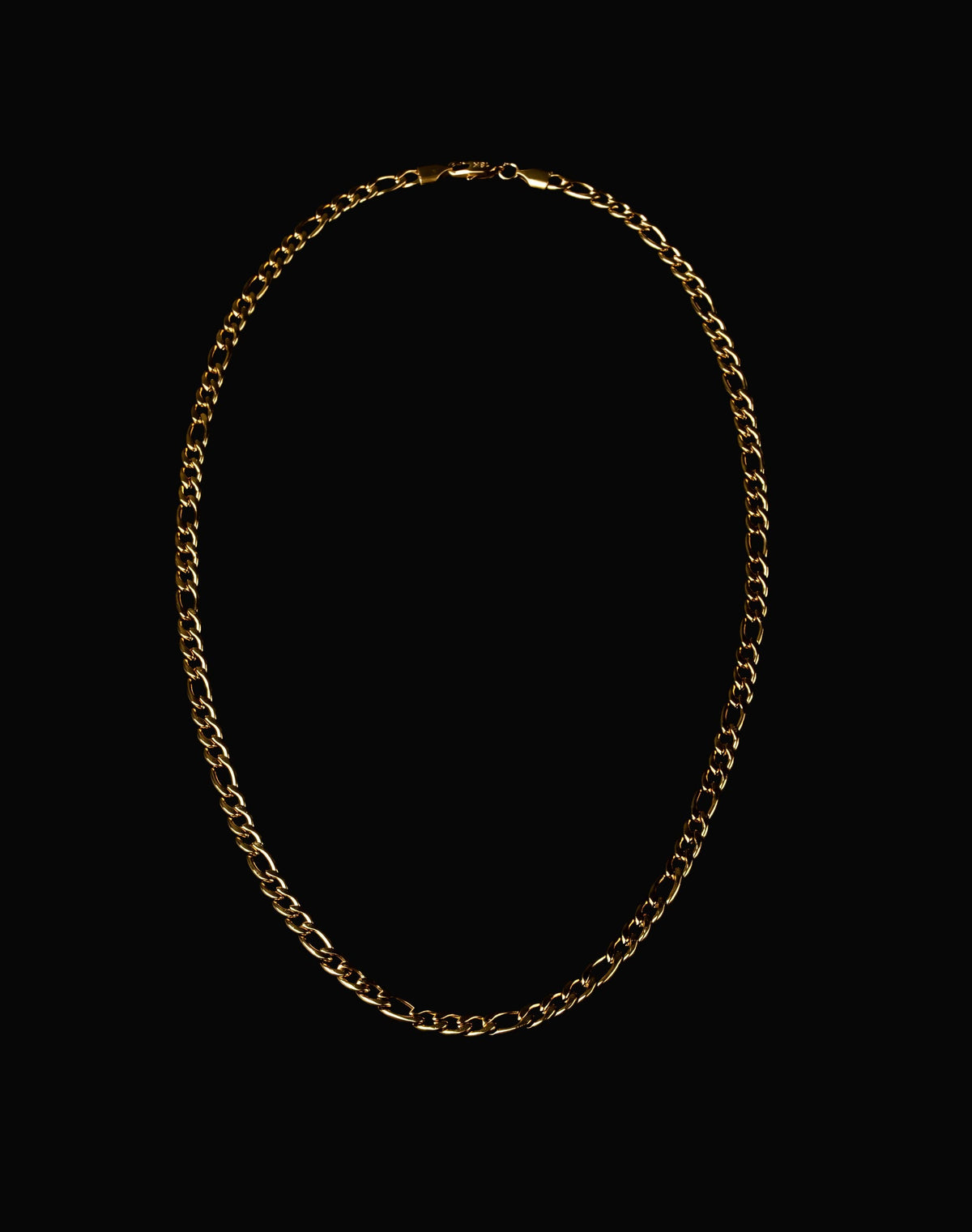 BLCKKRWN Figaro chain in 18K gold finish, full necklace